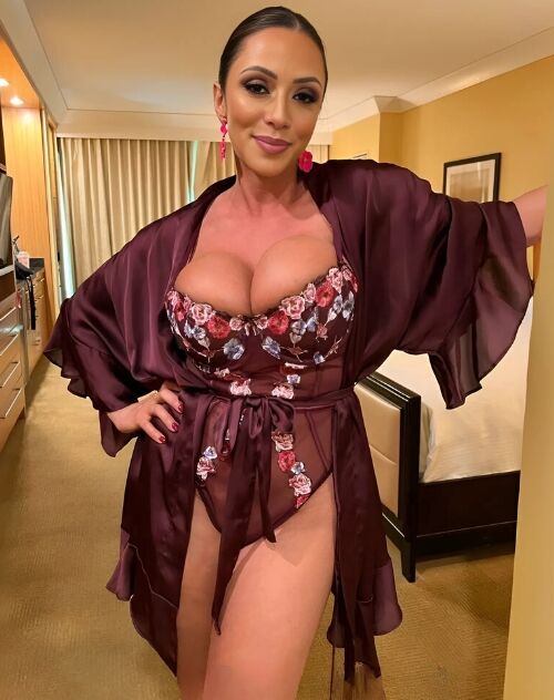 Ariella Ferrera