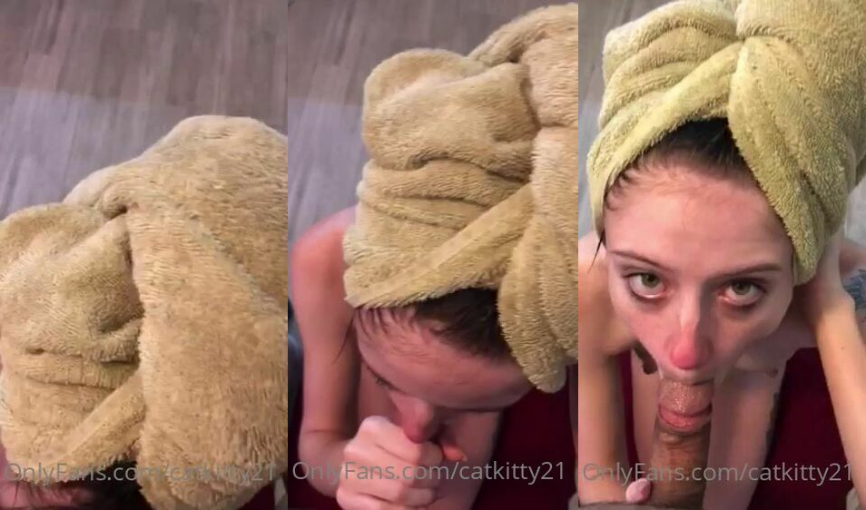 Catkitty21 Takes A Facial Right After Shower