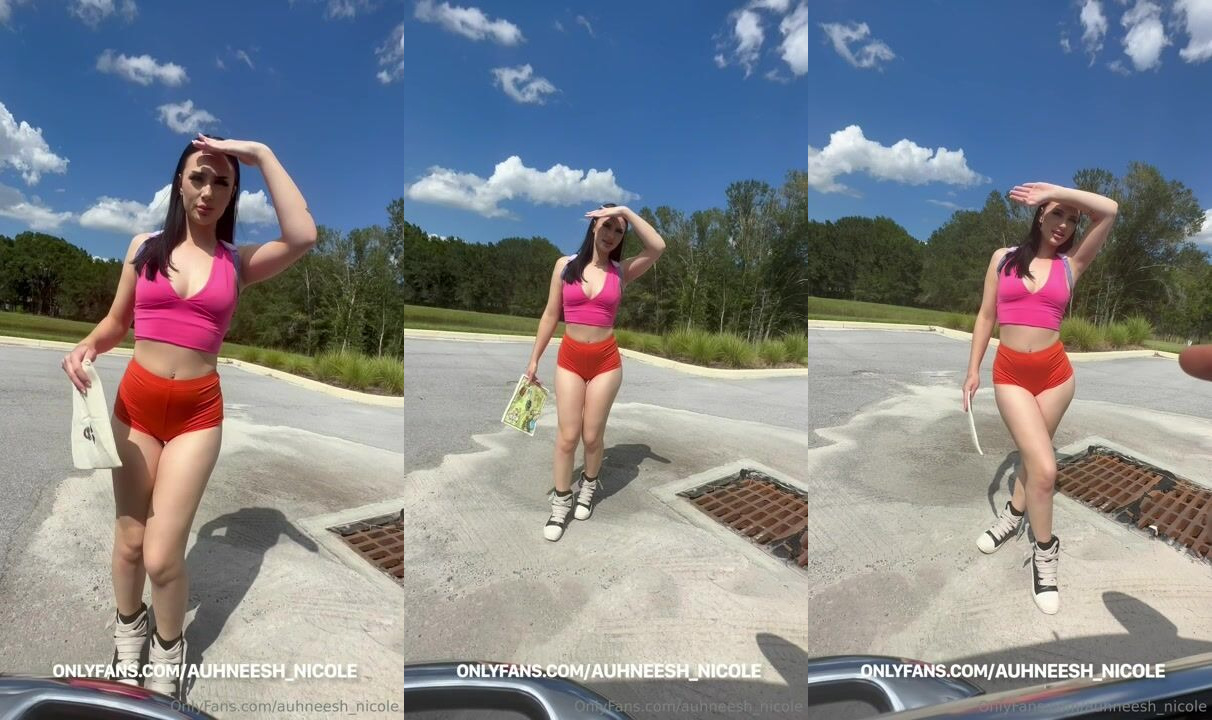 Auhneesh Nicole Gets Fucked In A Car In Dora The Explorer Cosplay