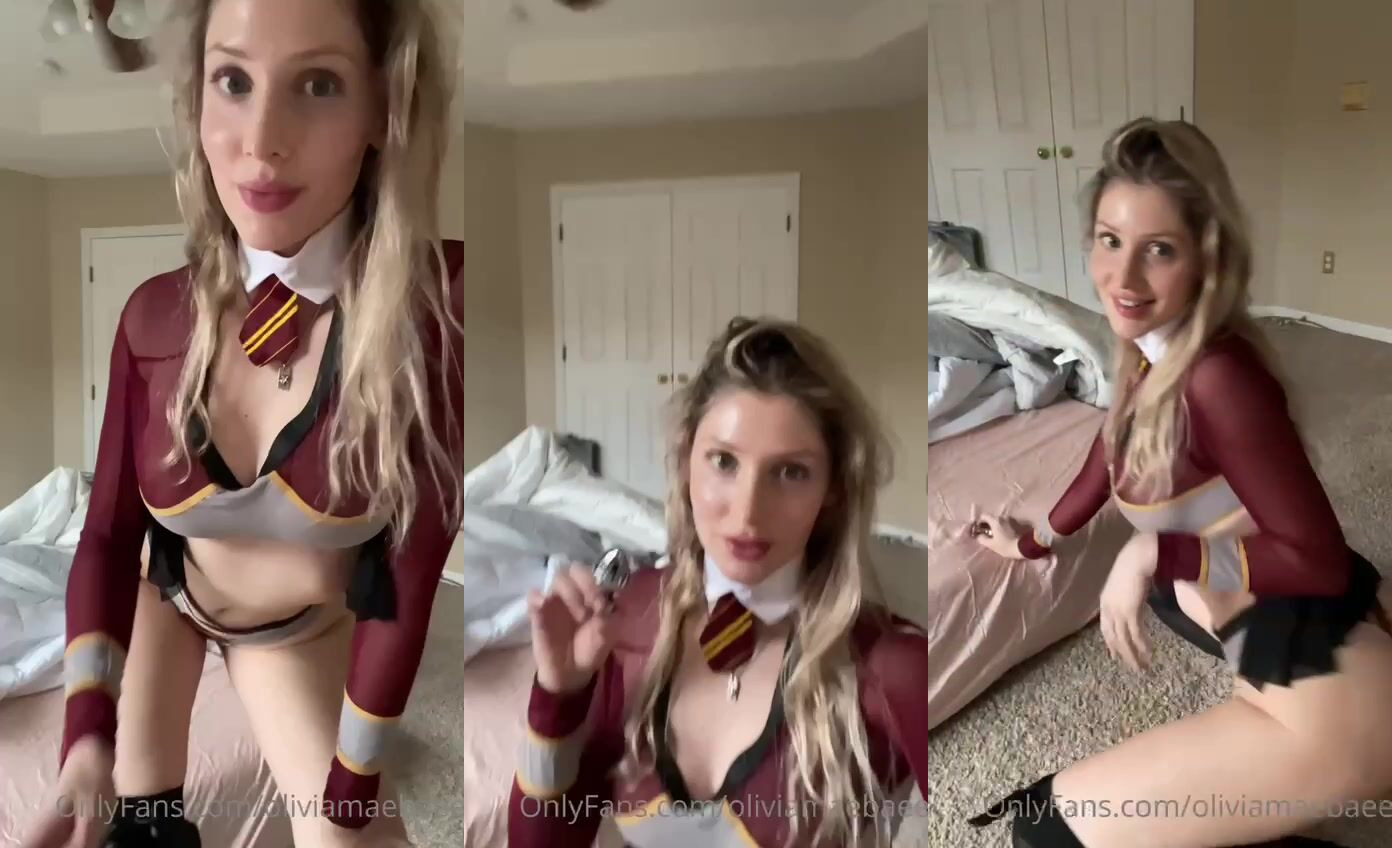 Olivia Mae Bae Has Sex With Her Neighbor