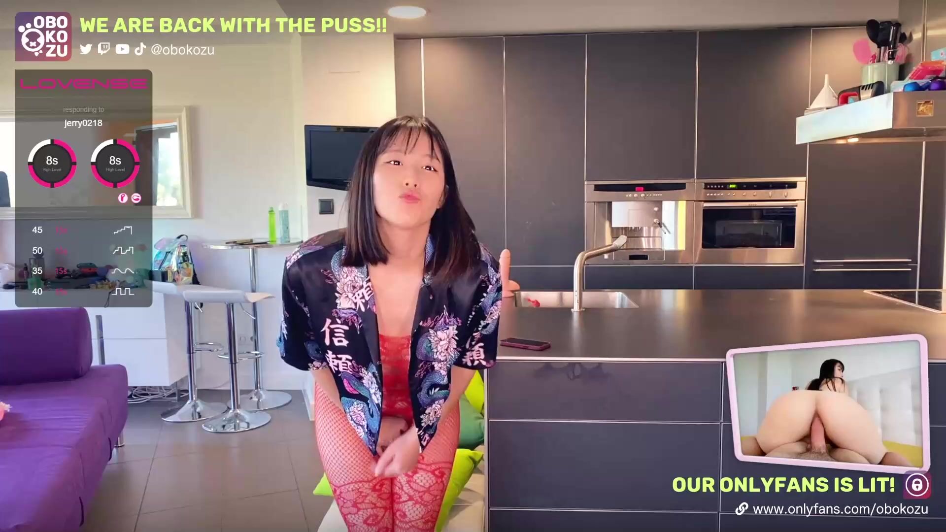 Submissive Obokozu Sucks Her Man's Cock Like A Good Slave