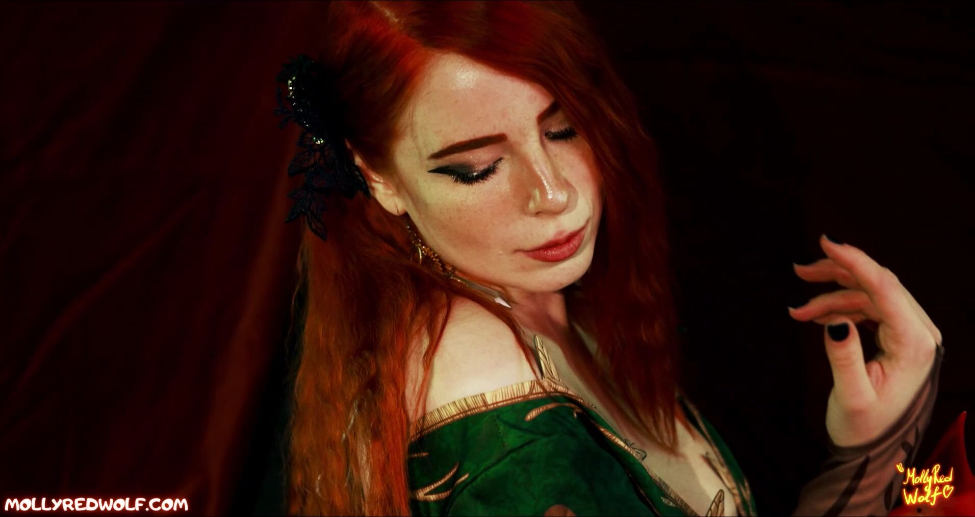 MollyRedWolf Plays Witcher's Triss Merigold As A Nasty Slut