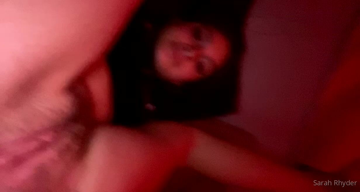 Sarah Rhyder Gives You A Close Up Of Her Holes