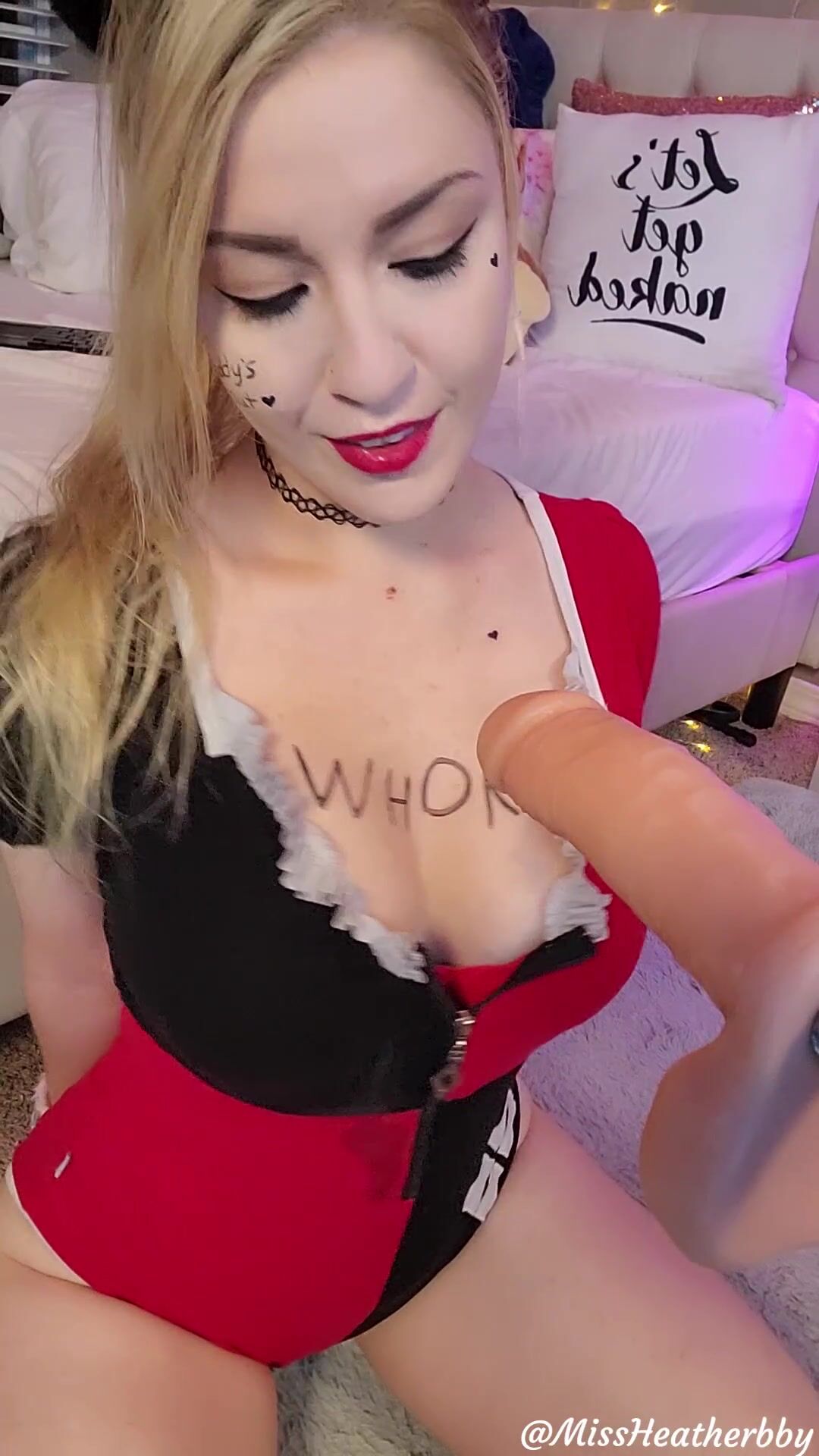 Heatherbby Sucks And Gags On A Sex Machine