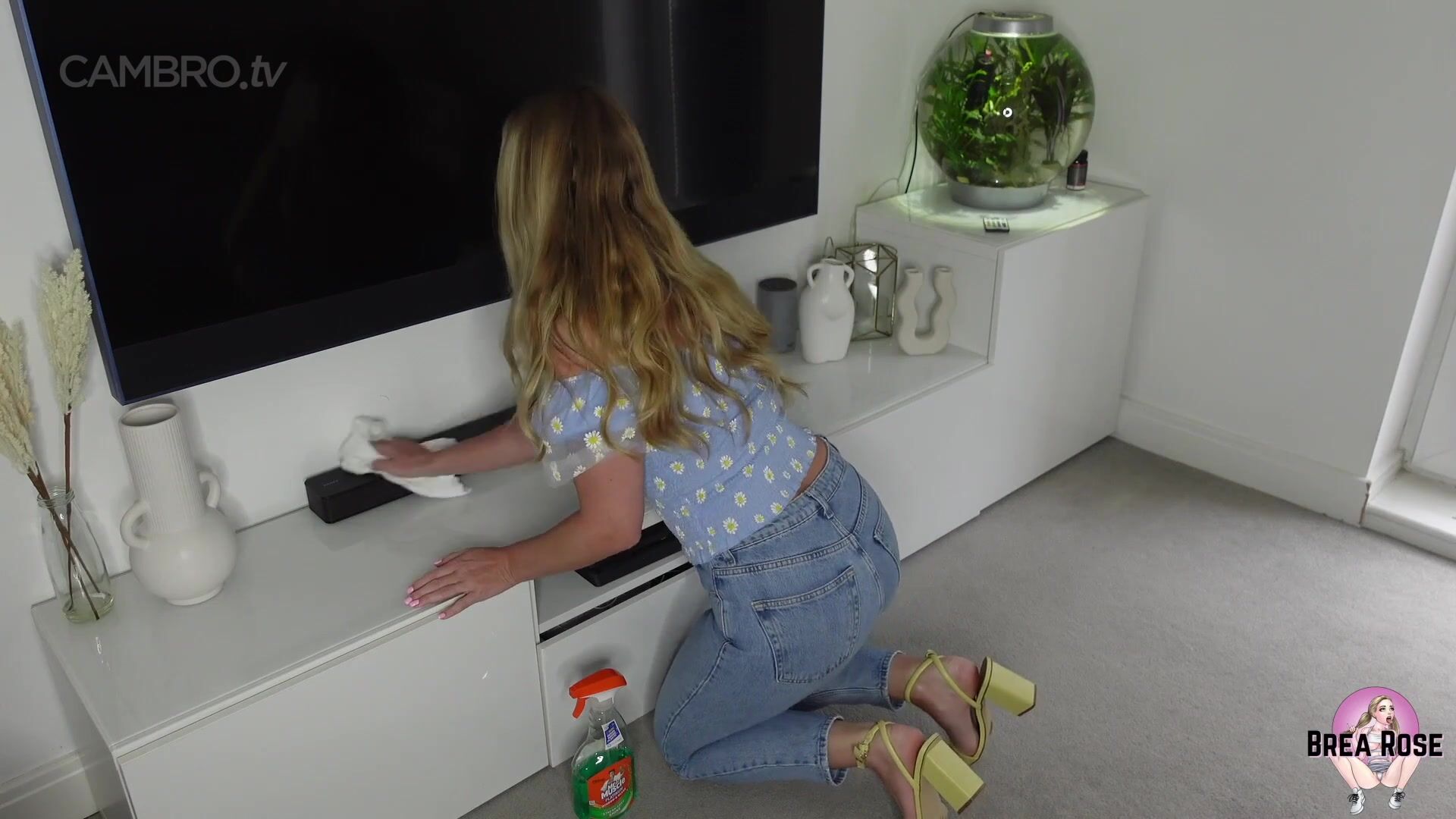 Brea Rose Can't Resist Getting Dildoed