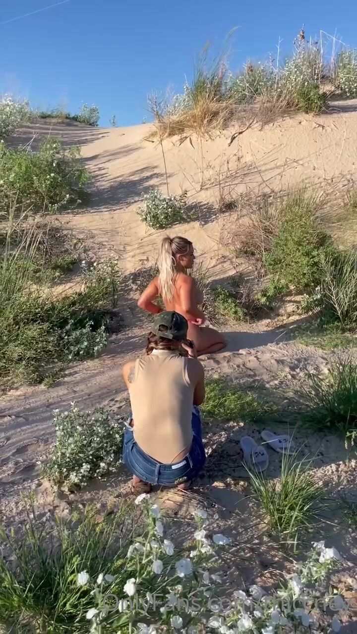 Thiccney Photoshooting In The Sun