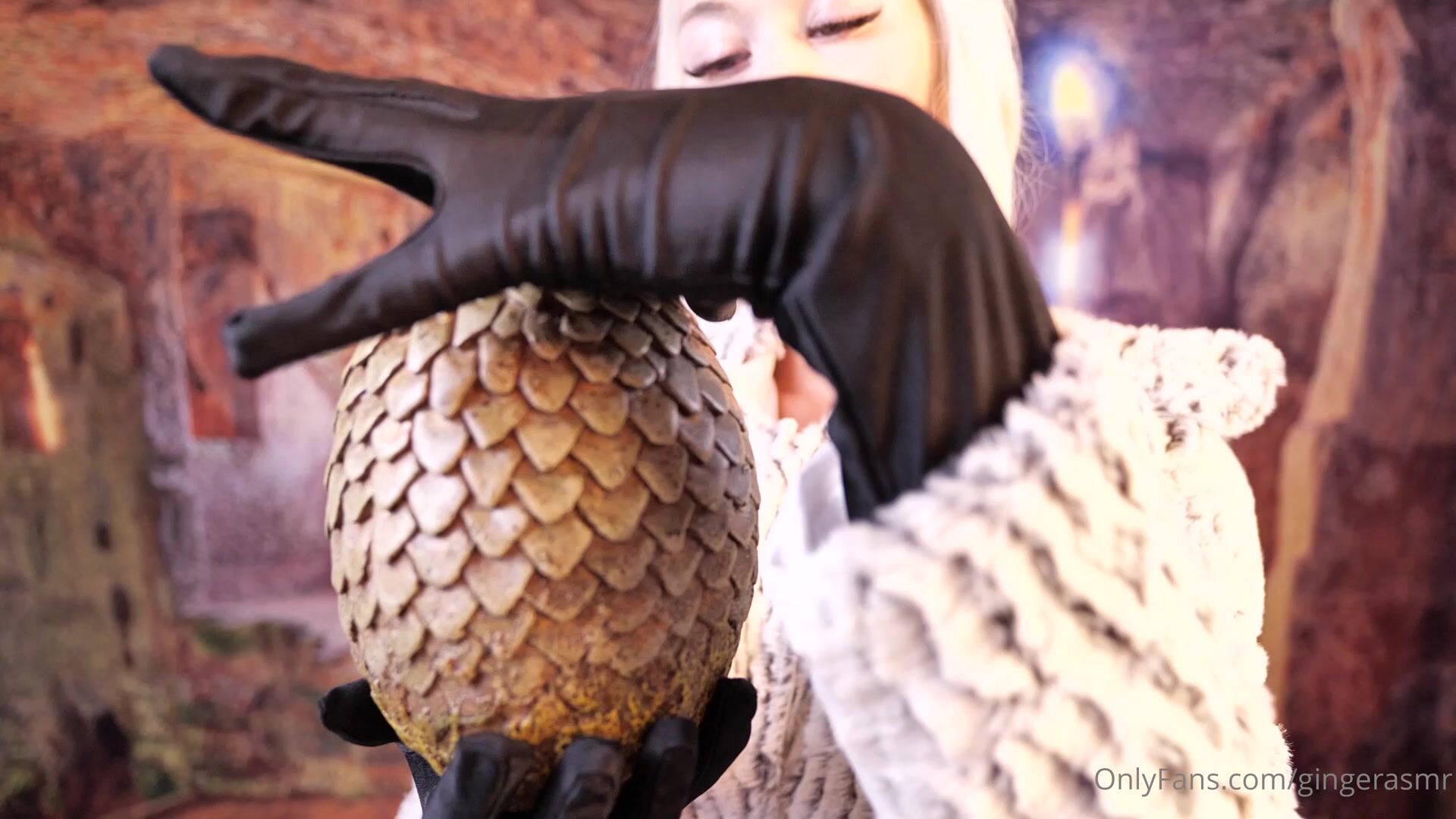Gingerasmr As Daenerys Slowly Strips Naked