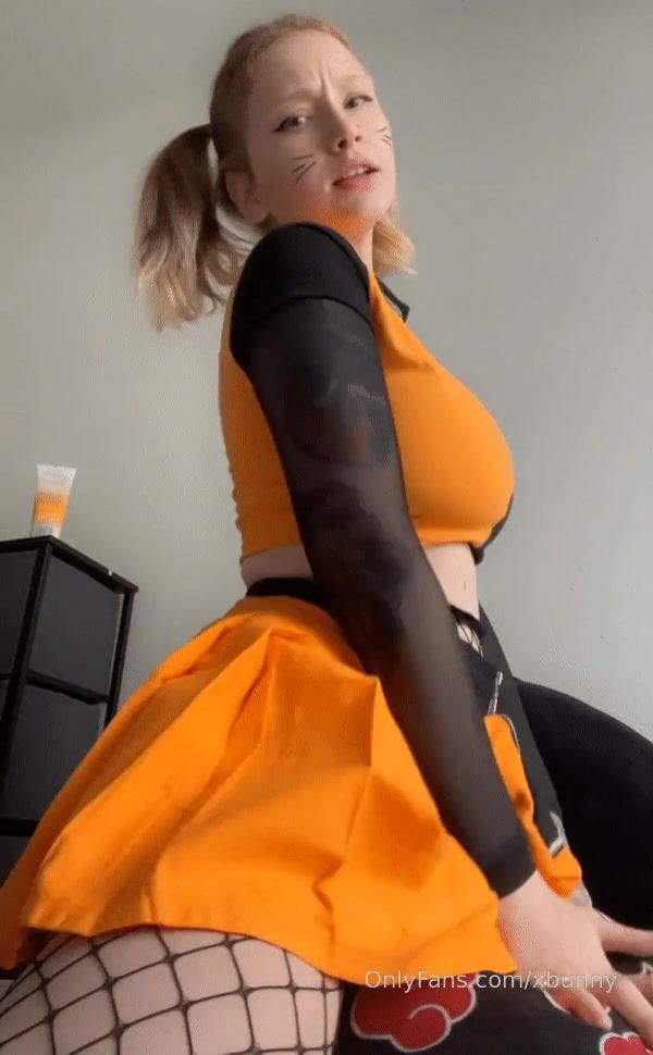 Xbunny Humps On A Pillow