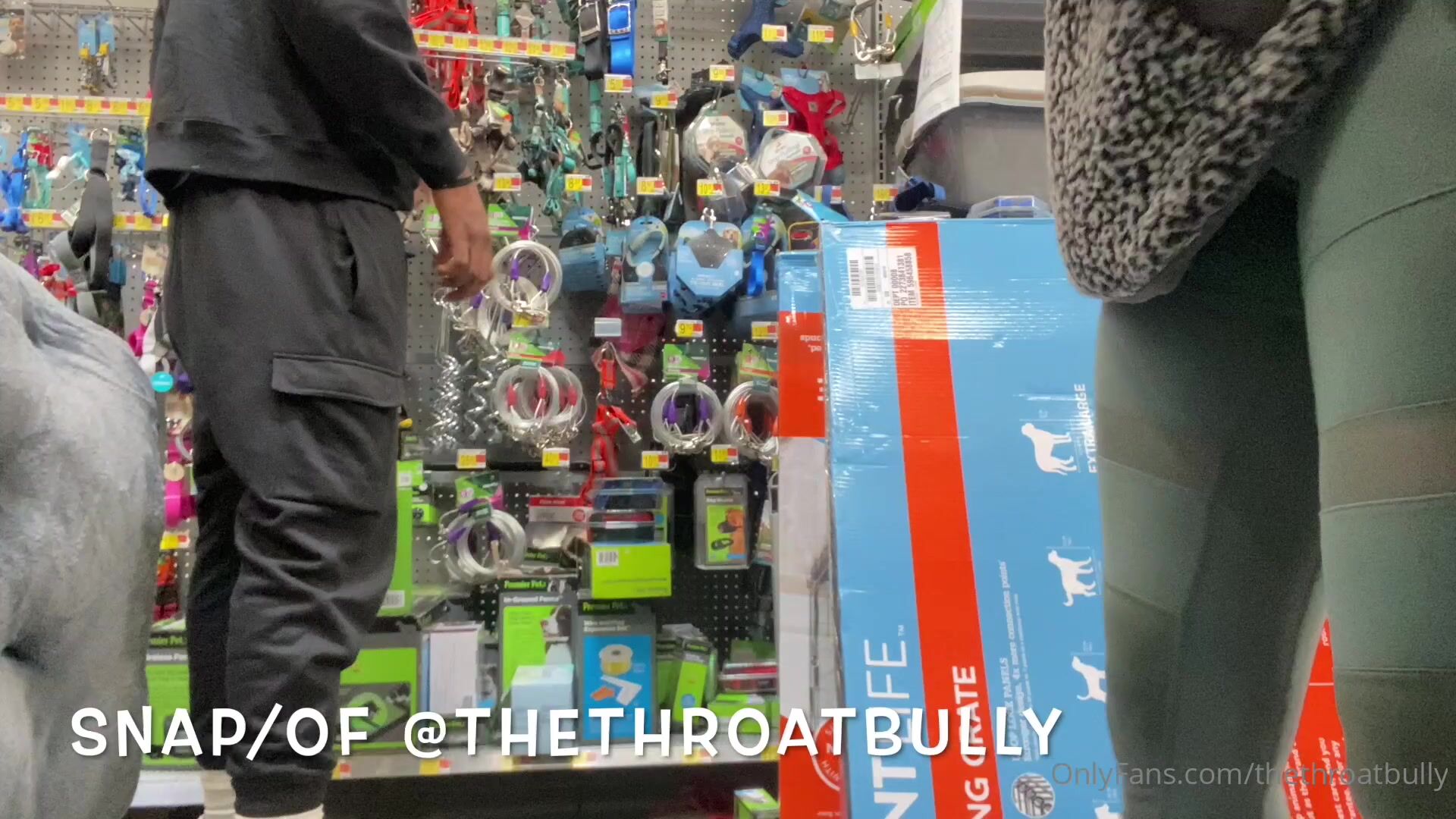 Thethroatbully Sucks A BBC In Public