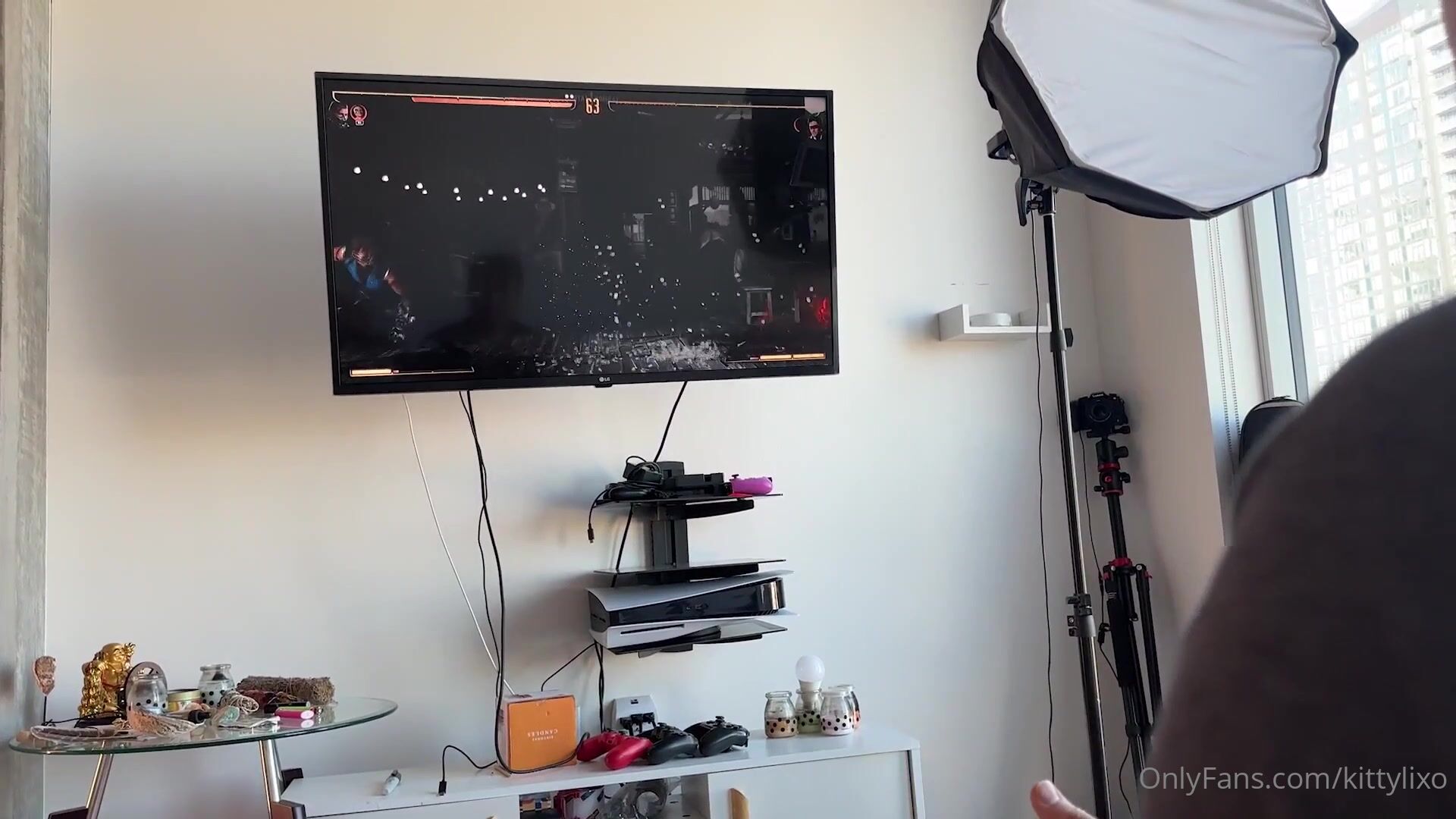 Kitty Lixo Flawlessly Fucks Her BF