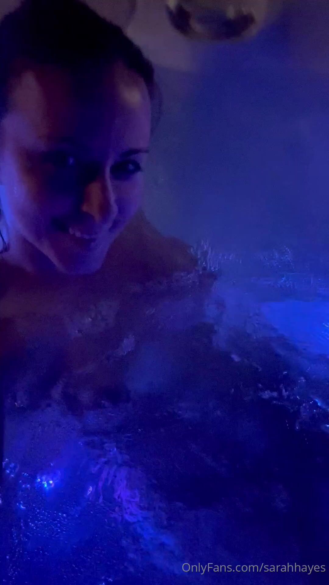 Sarah Hayes Fun In The Jacuzzi