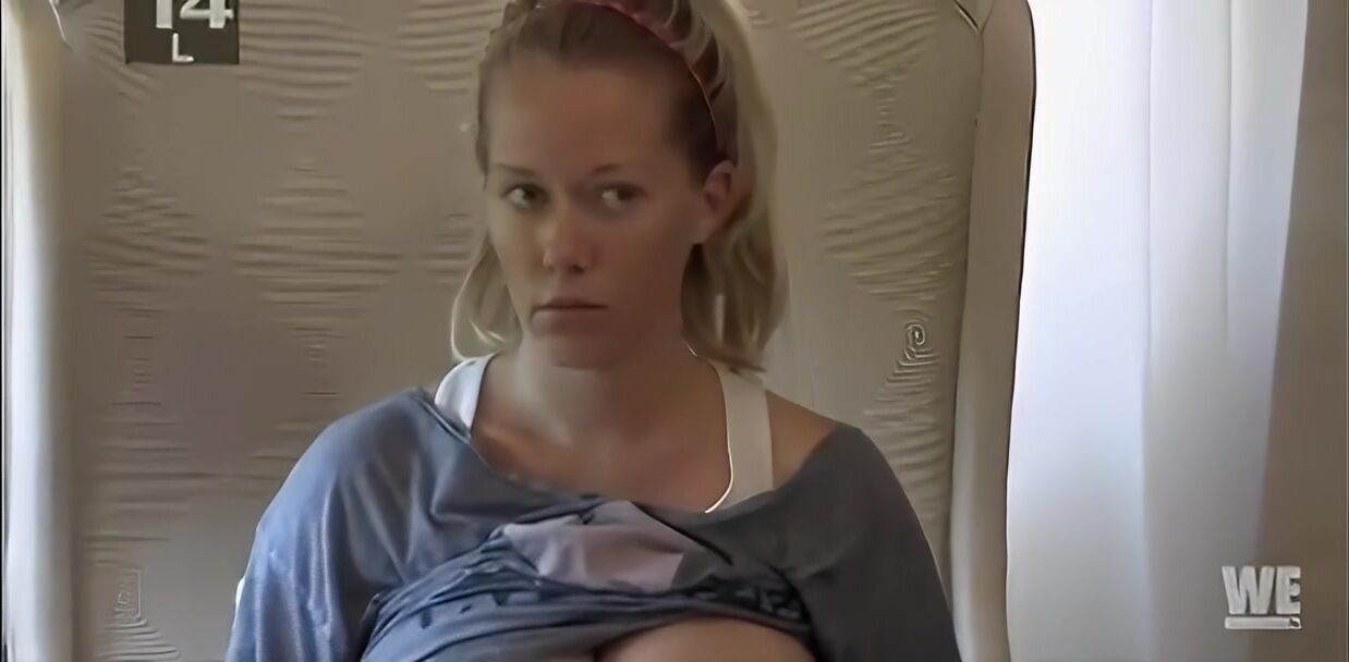 Kendra Wilkinson Milks Her Tits