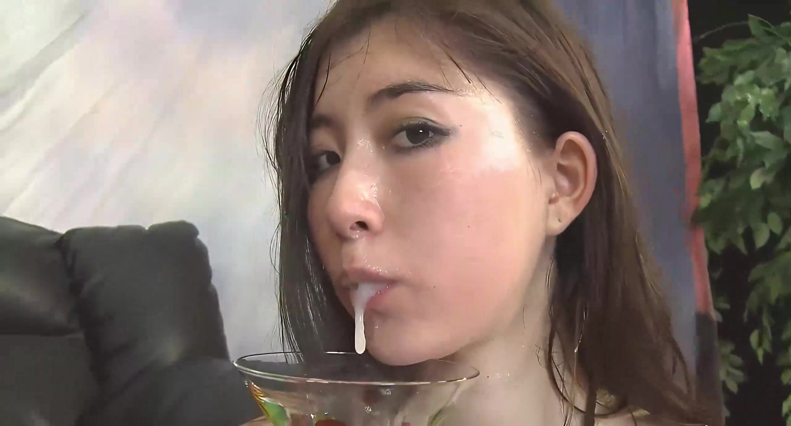 Mayli Amelia Wang Gives Head On Her Knees