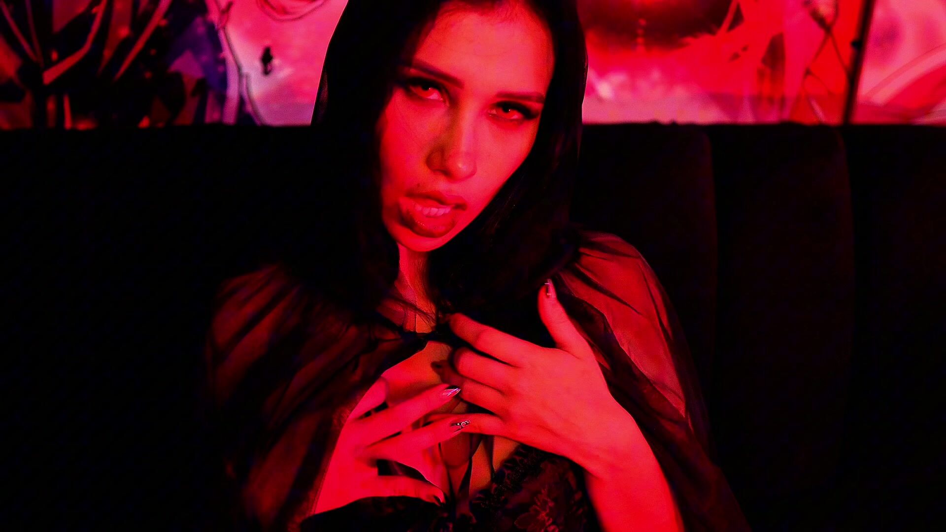Vampire Dulce Pinky Screws Her Pussy With A Dildo