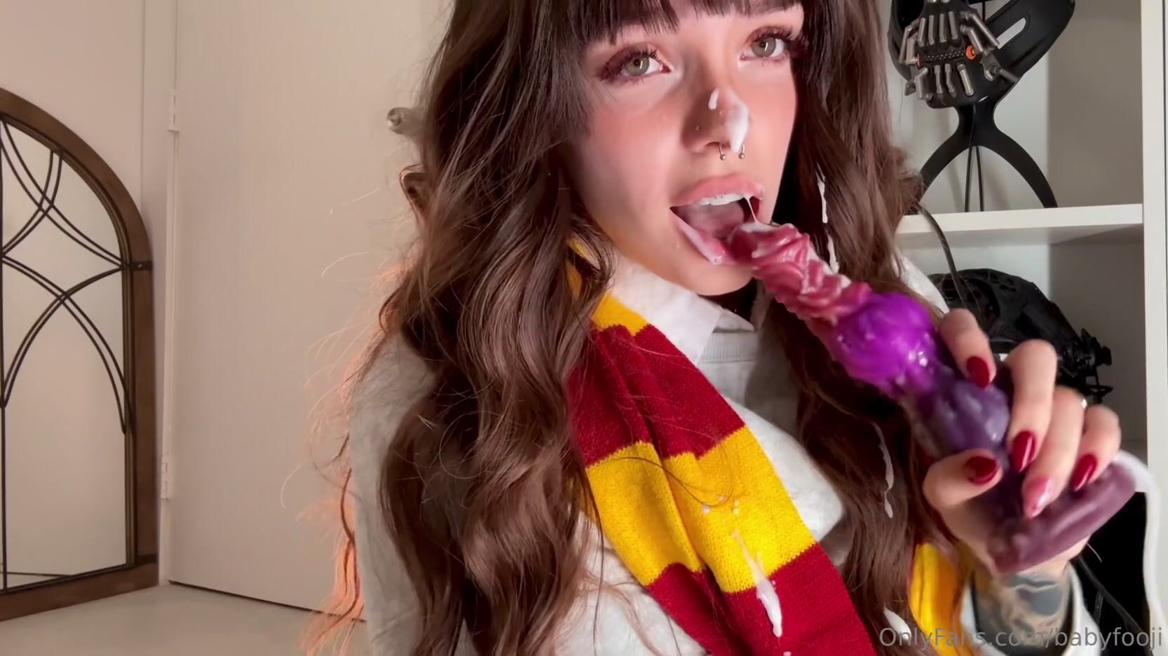 Hogwarts Student BabyFooji Rides A Dildo
