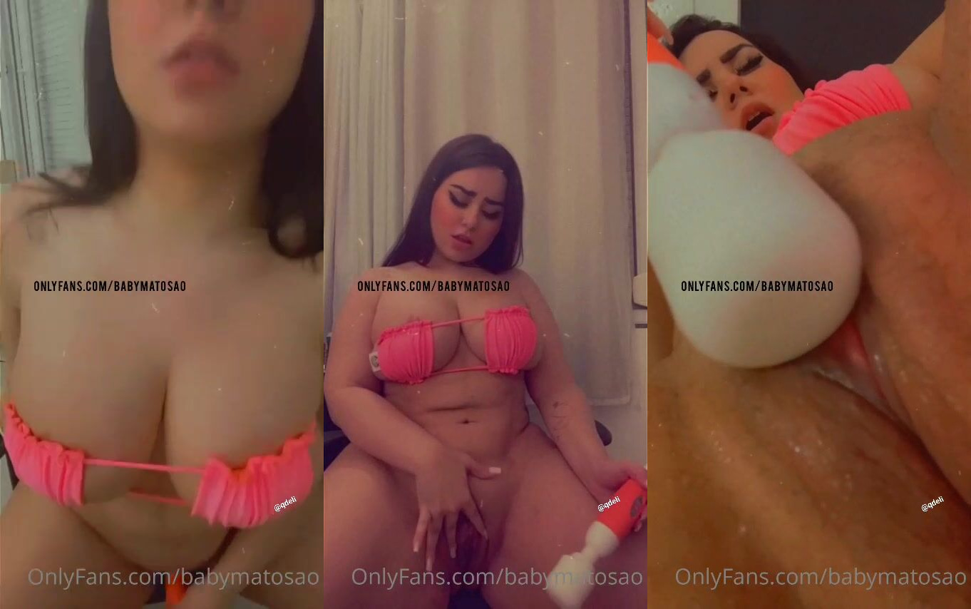 Victoria Matosa Masturbates With Vibrator
