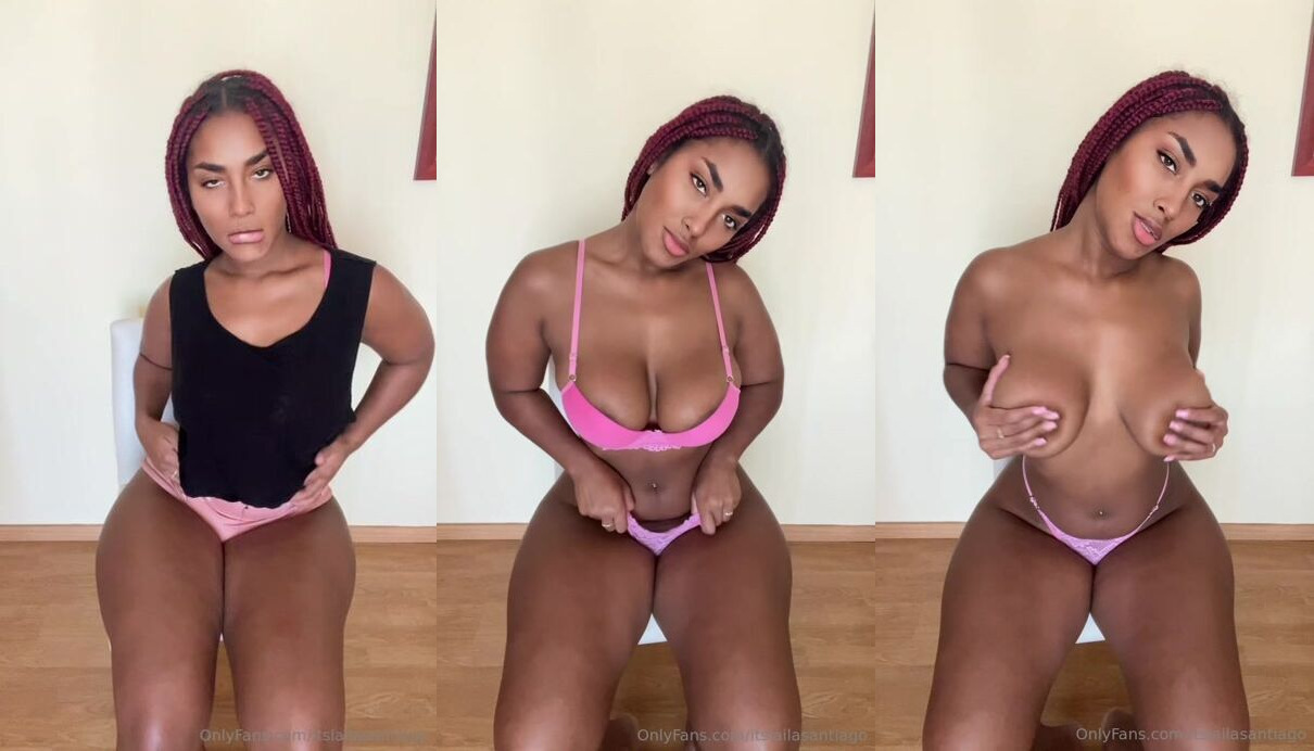 Laila Santiago Flaunts And Massages Her Tits