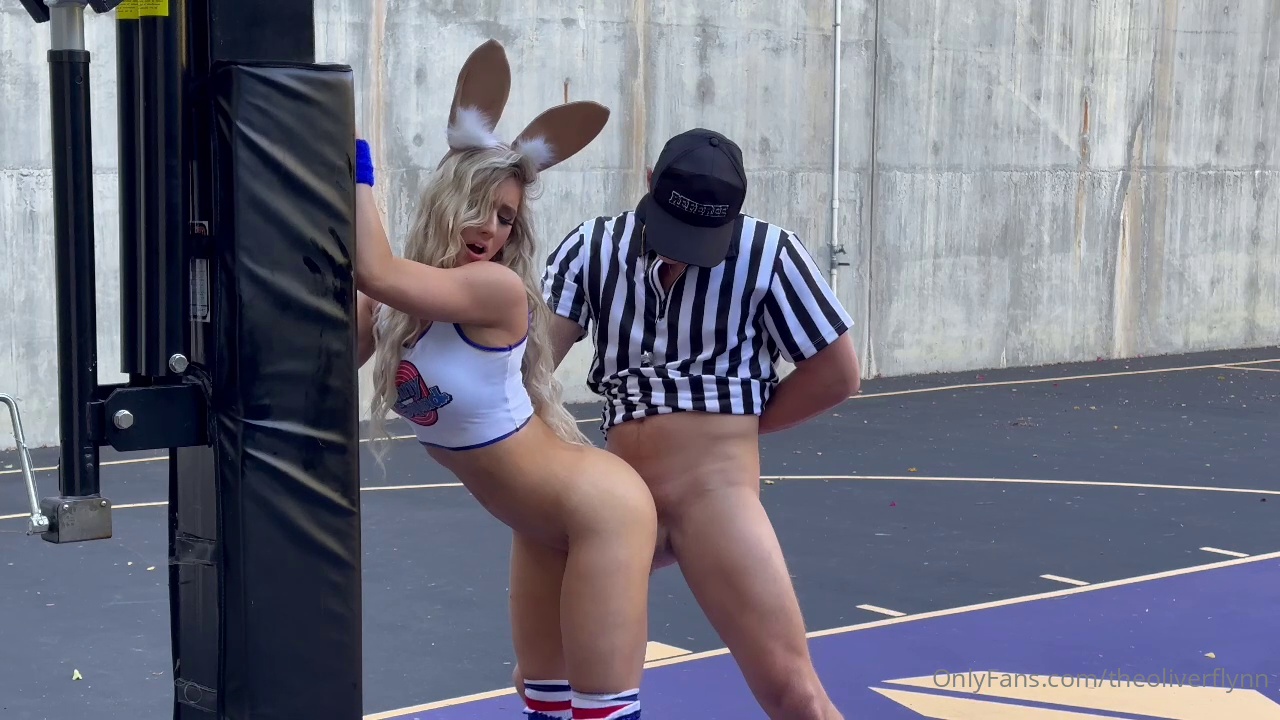 Livvalittle Gets Railed In Her Lola Bunny Cosplay