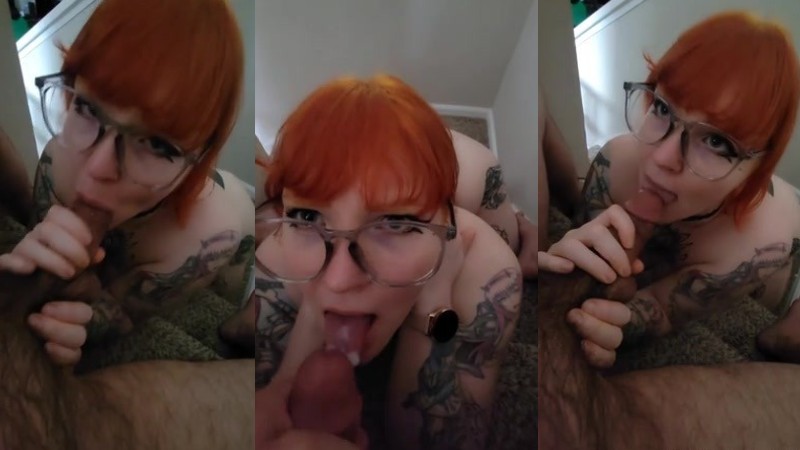 Daddyslatter Gives A BJ On The Stairs