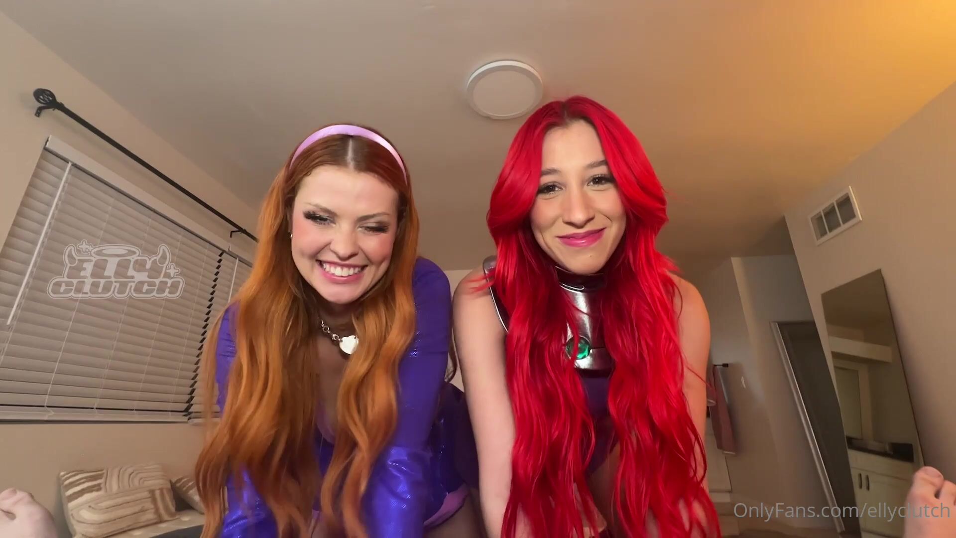 Elly Clutch and Waifuminx Comic Con BlowJob